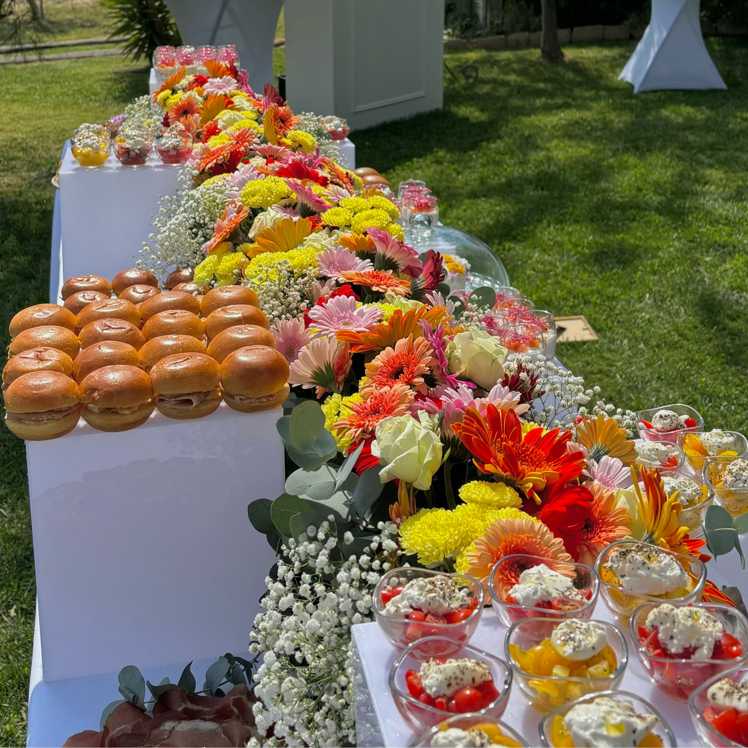Buffet fleuri